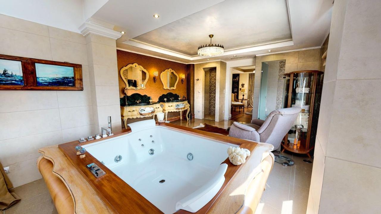 Luxury Villa Allure Dhafnes エクステリア 写真