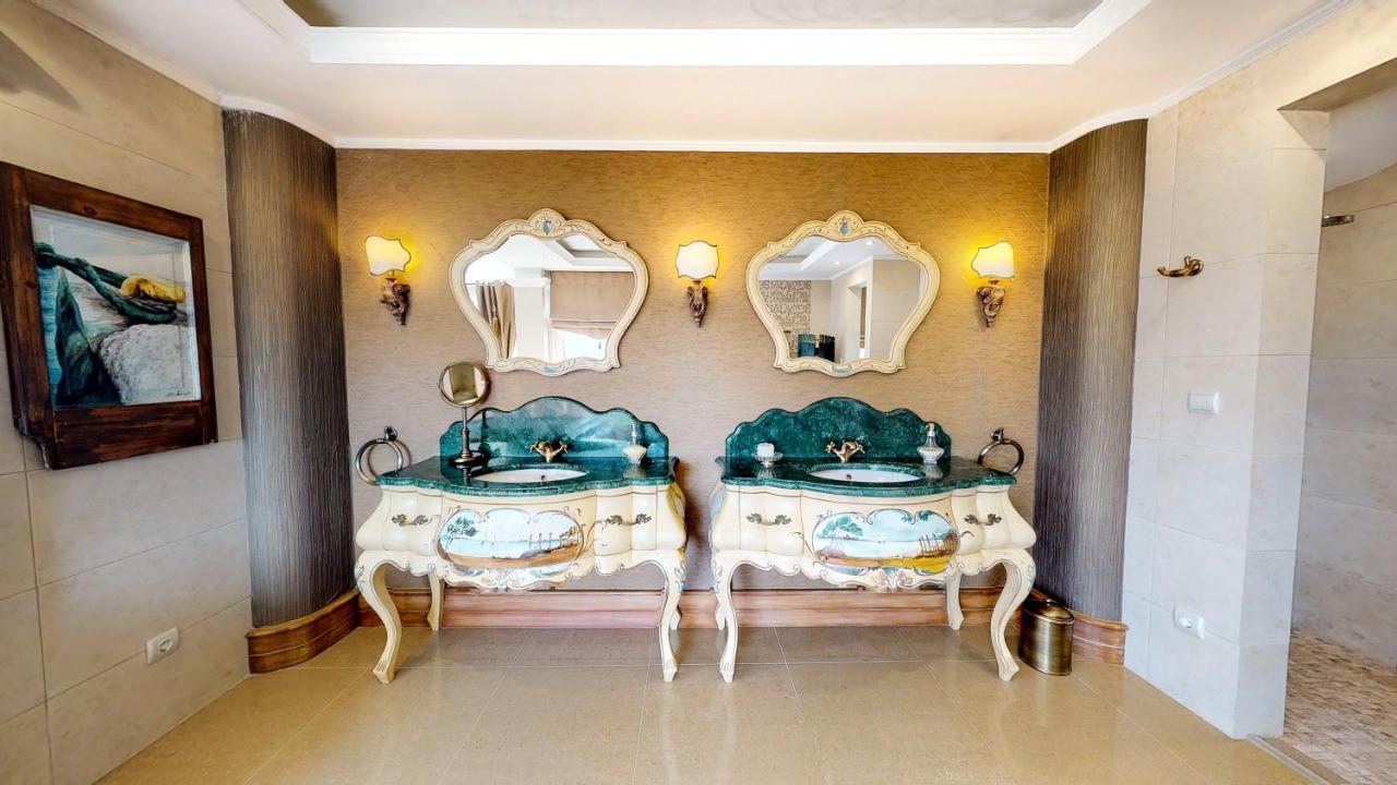 Luxury Villa Allure Dhafnes エクステリア 写真