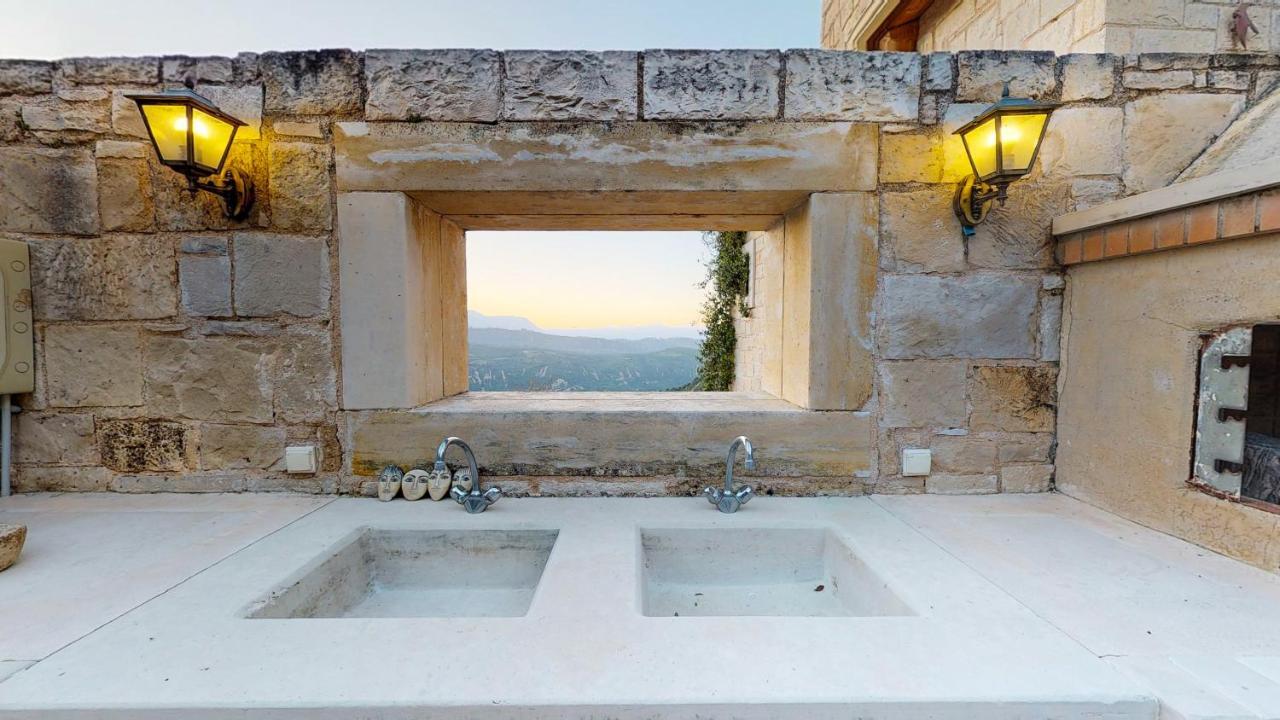 Luxury Villa Allure Dhafnes エクステリア 写真