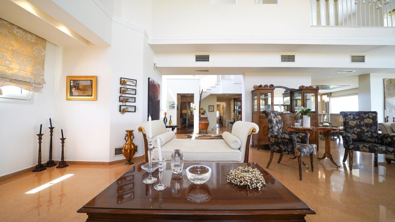 Luxury Villa Allure Dhafnes エクステリア 写真