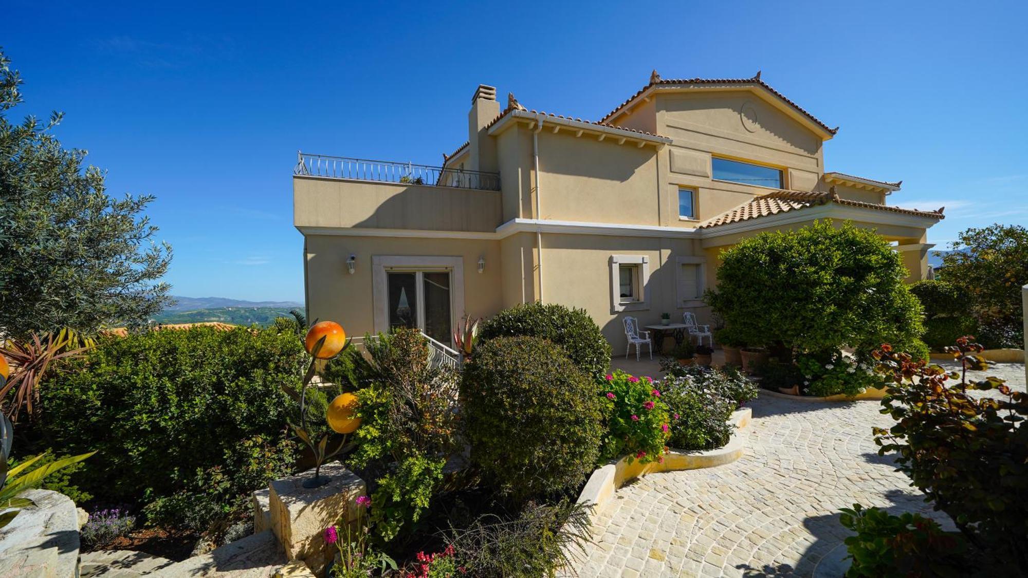 Luxury Villa Allure Dhafnes エクステリア 写真