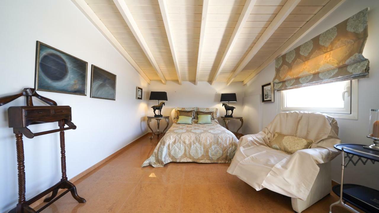 Luxury Villa Allure Dhafnes エクステリア 写真