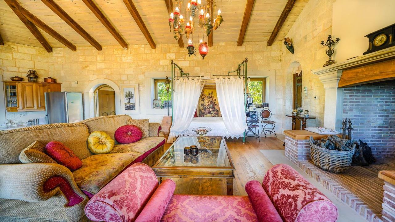 Luxury Villa Allure Dhafnes エクステリア 写真